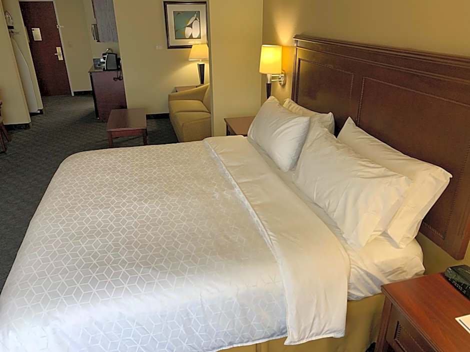 Holiday Inn Express Hotel & Suites Pampa By IHG