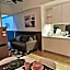 REVO at AURORA PLACE, Pavilion 2, 5 Minutes To AXIATA ARENA BUKIT JALIL FREE WIFI by De Harlequins Guesthouse