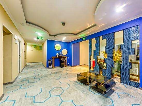 Lishan Youpin Hotel (Guangzhou East Railway Station Shahe Clothing City)