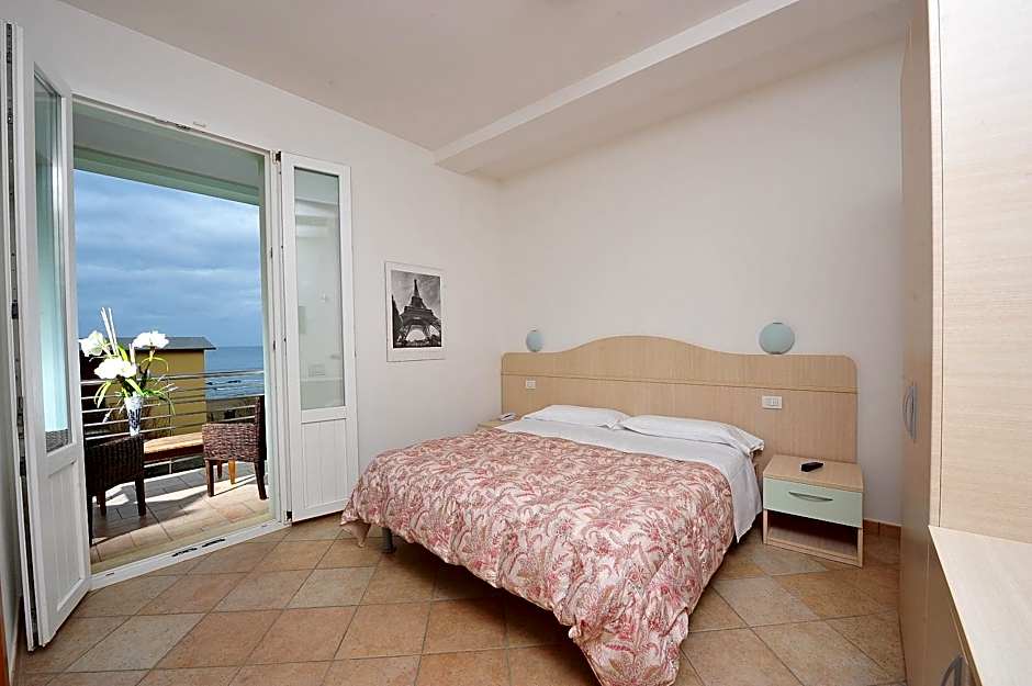Hotel Aurora