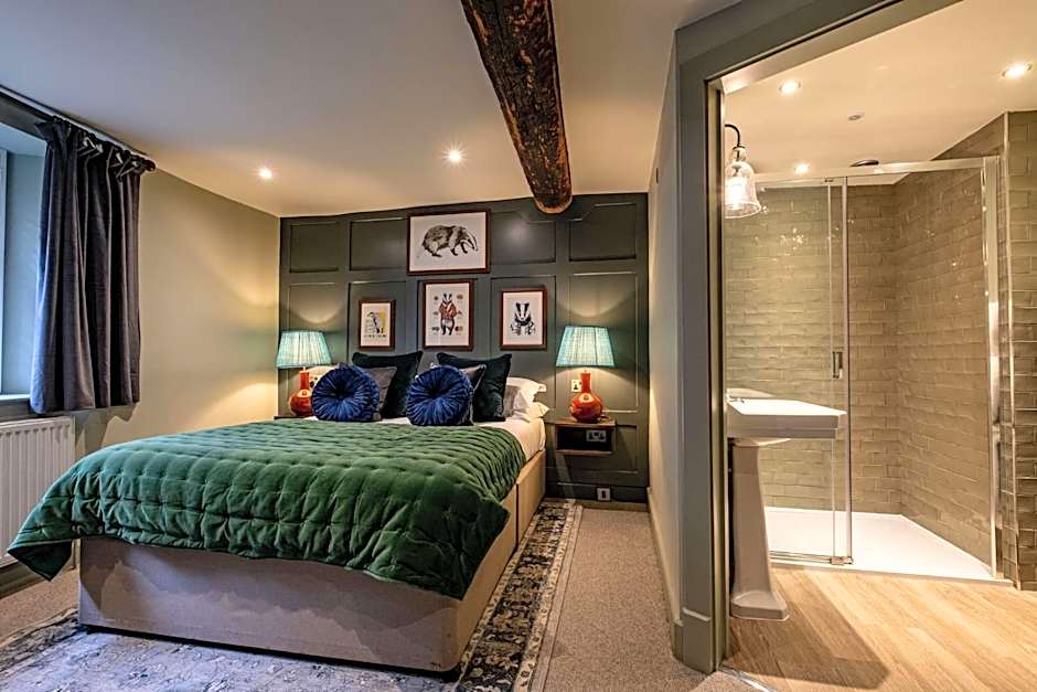 The Bell & Stuart House