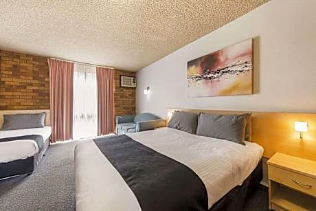 Standard Queen Room - Non Smoking