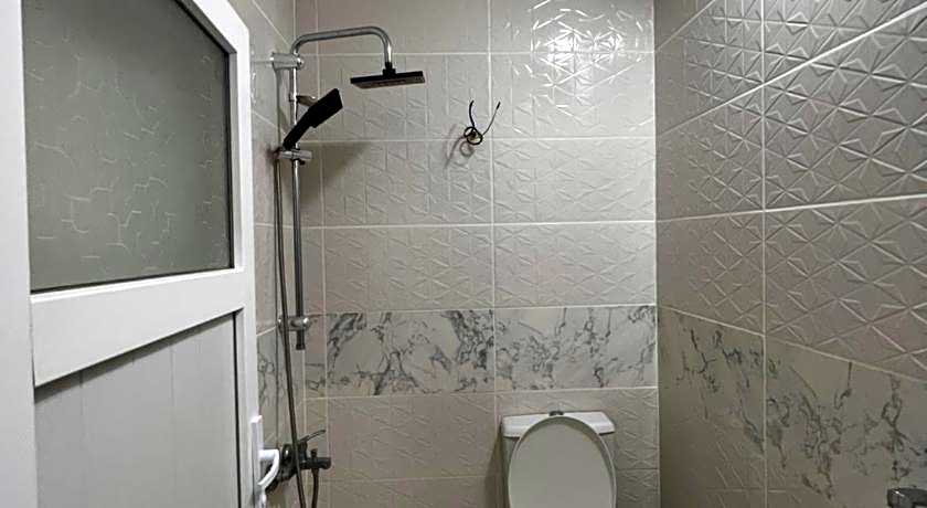 MAVİ KÖŞK UZUNGÖL