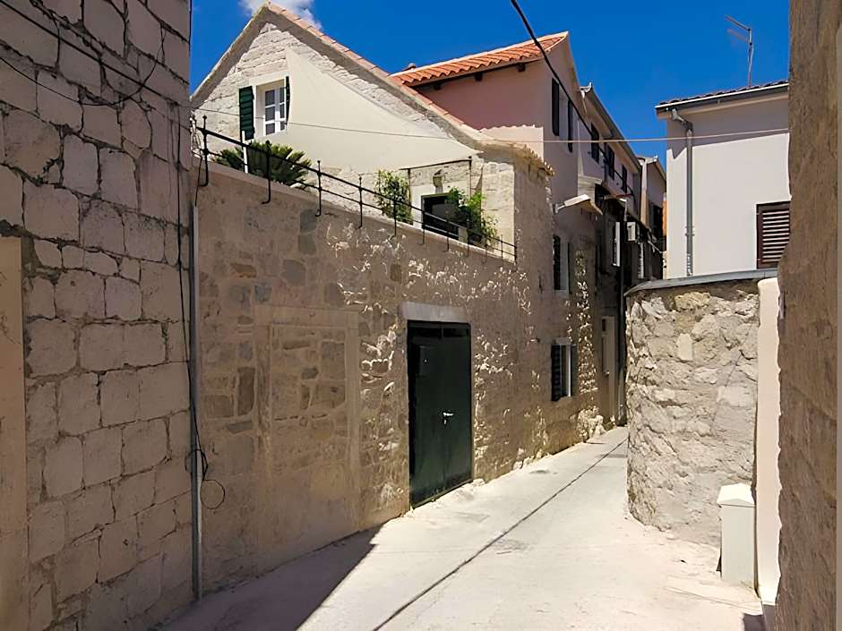 Divota Apartment Hotel