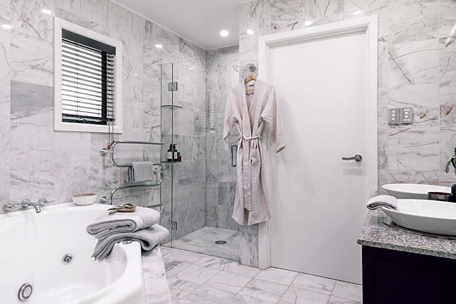 Maruia River Retreat