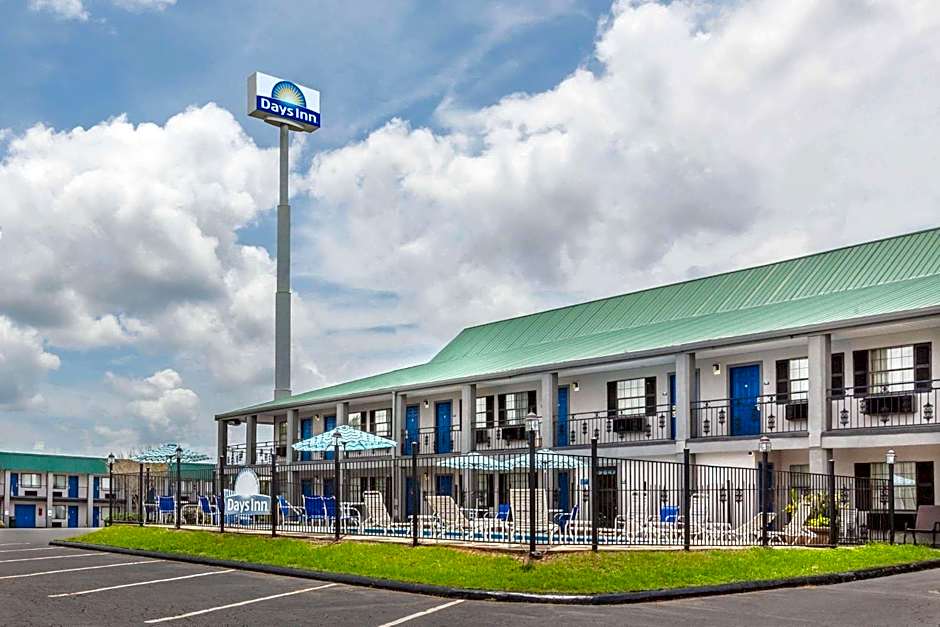 Days Inn by Wyndham Natchitoches