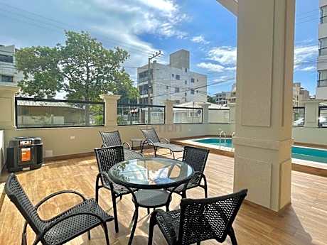 015 - Apartamento alto padrão próximo ao centro e à Praia de Bombas