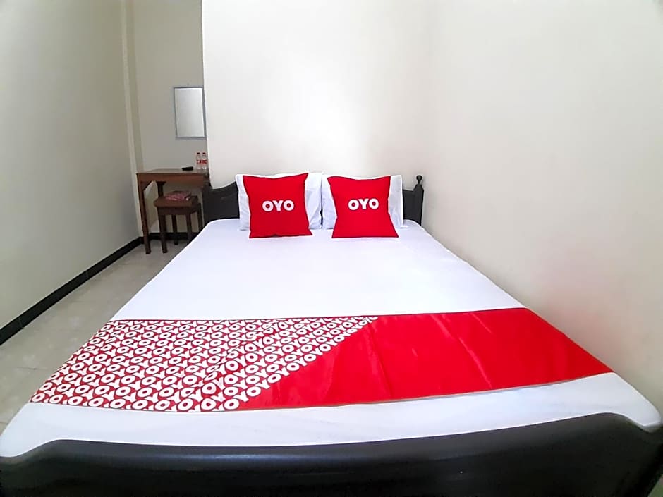 Photo 1 of 8 of Deluxe Double Room