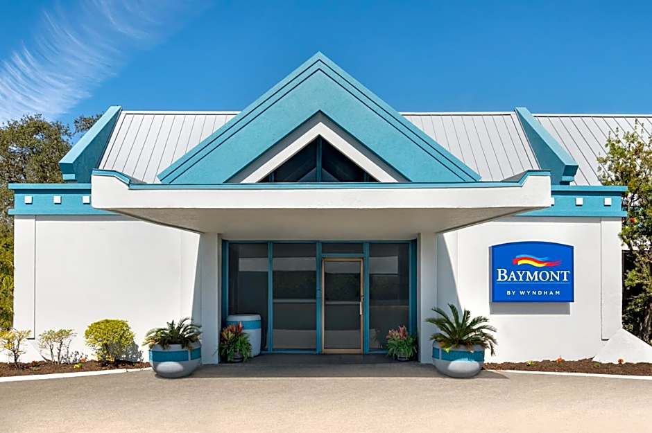 Baymont by Wyndham Daytona Beach/Intl Speedway