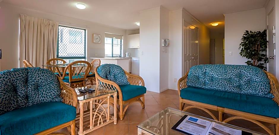 Bayviews and Harbourview Holiday Apartments