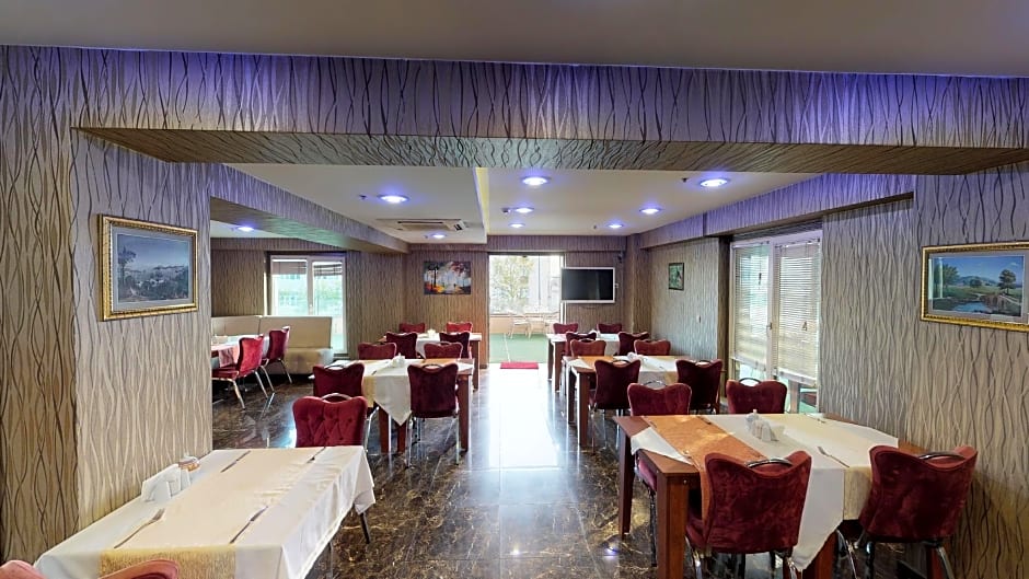 Green Prusa Hotel