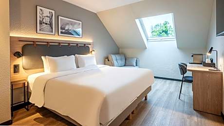 Campanile NATURE - Aix Les Bains