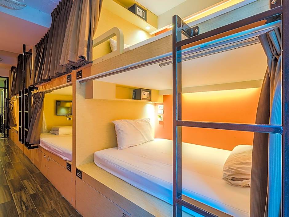 Matchbox Bangkok Hostel