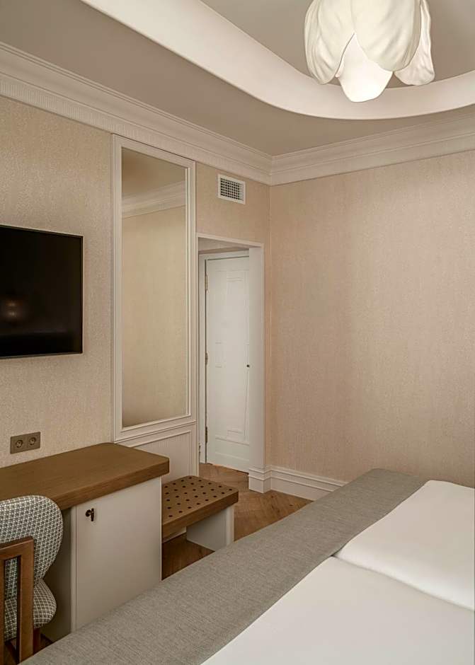 Photo 1 of 5 of Vincci Room XS