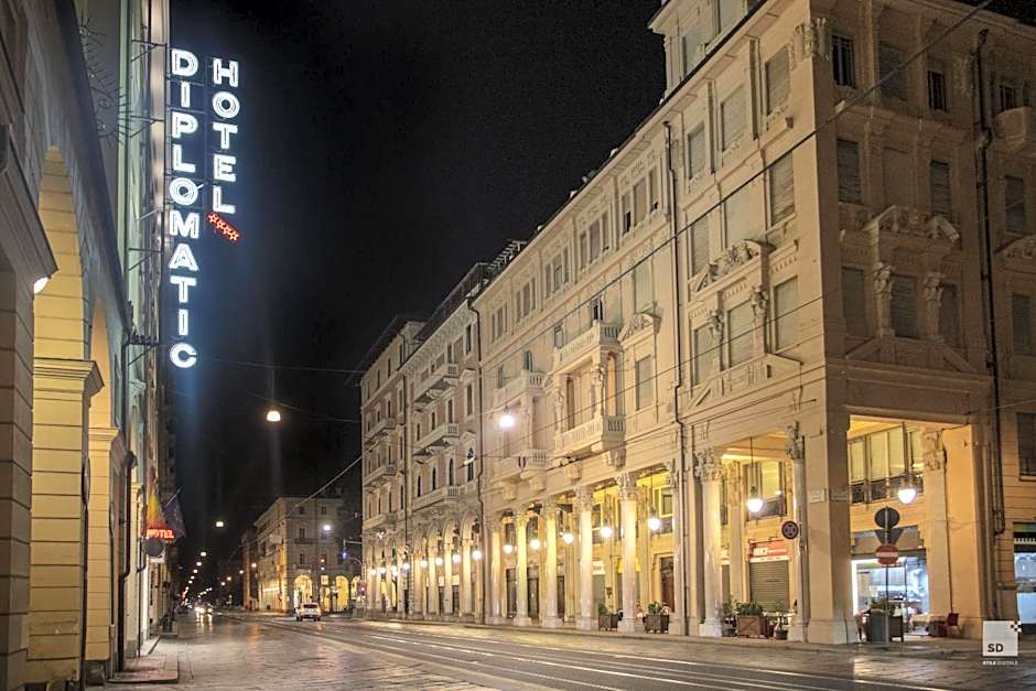Hotel Diplomatic