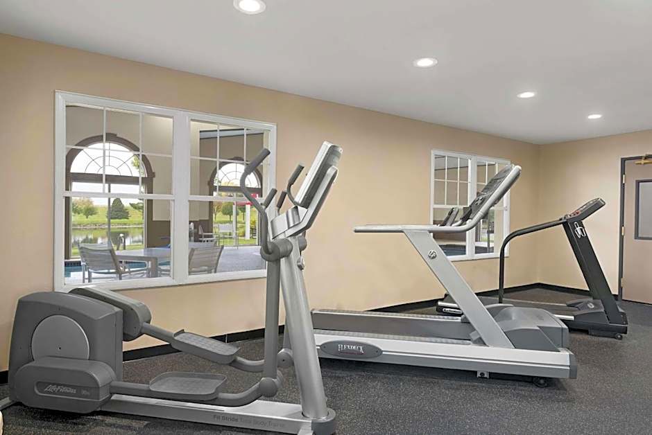 Country Inn & Suites by Radisson, Ankeny - Des Moines