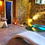 Aurelia Garden Gold B&B