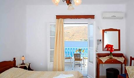 Double or Twin Room with Sea View