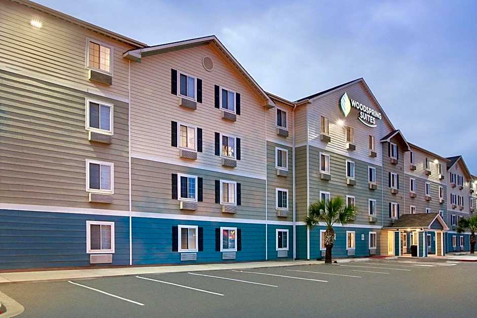WoodSpring Suites Pharr