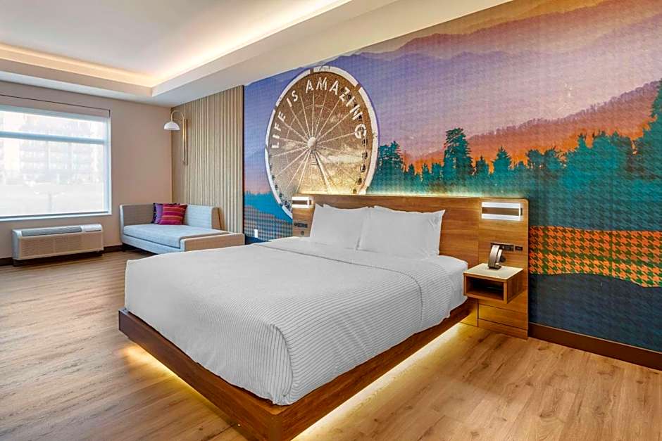 Cambria Hotel Pigeon Forge