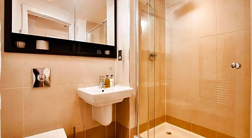 Deluxe City Centre Apt Balcony View Free Parking