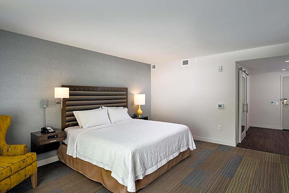 Hampton Inn & Suites Seattle/Northgate