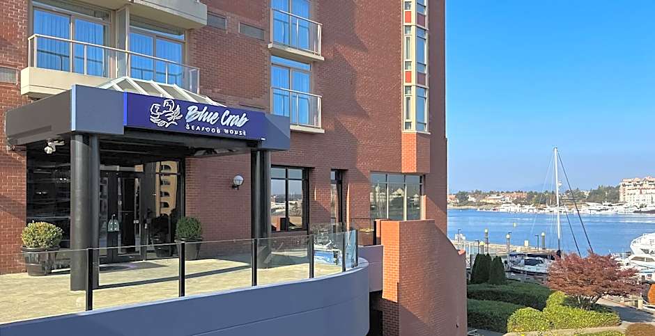 Coast Victoria Hotel & Marina by APA
