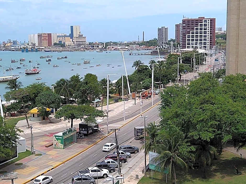 Apto Beira Mar 2102
