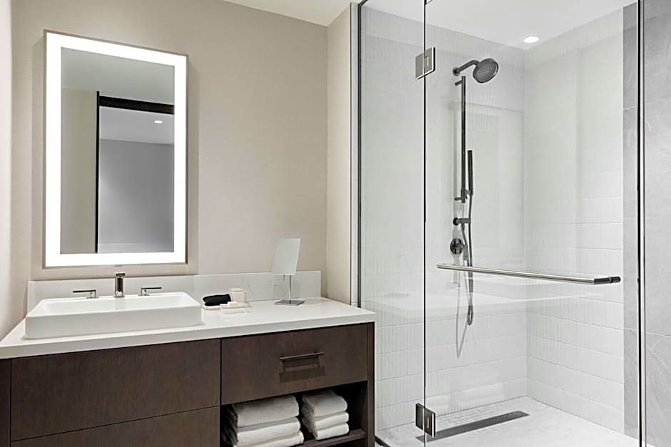 HALL Park Hotel, Autograph Collection