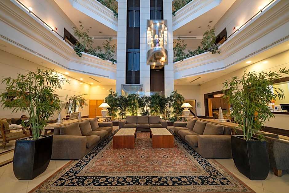 Riviera Hotel