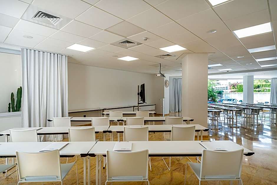 THB Maria Isabel - Adults Only