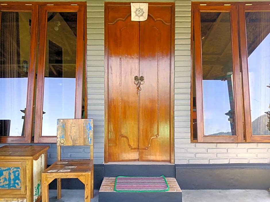 Black Lava Hostel and Lodge