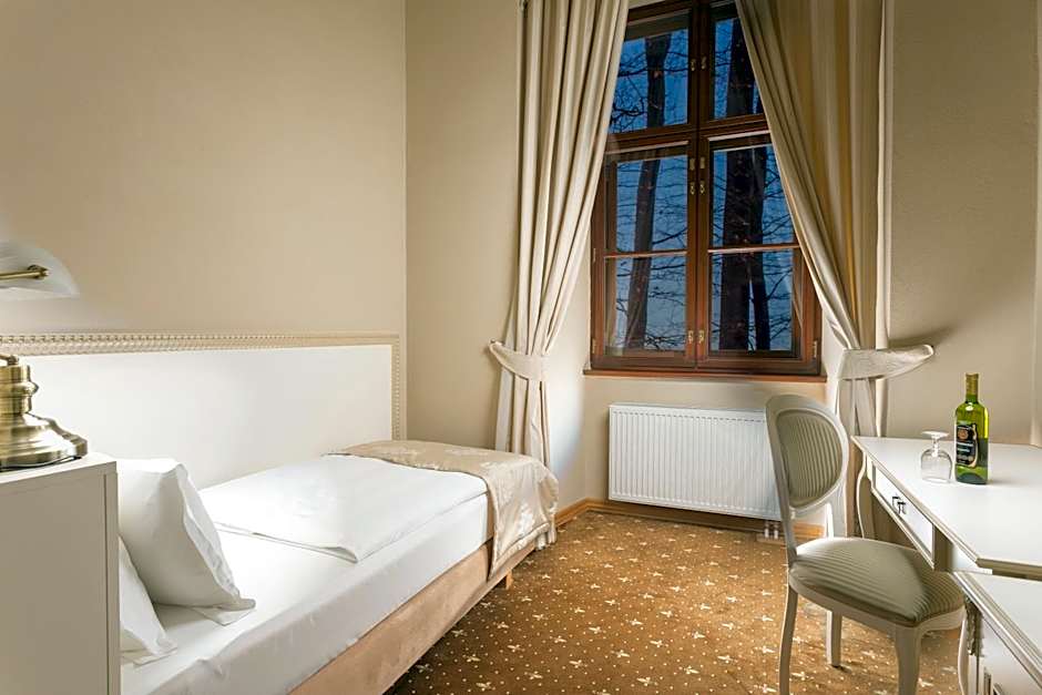 Hotel Gino Park Palace - Kaštieľ Orlové