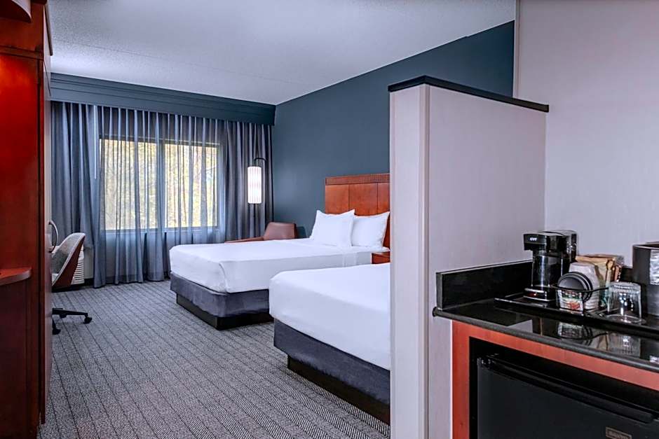 Courtyard by Marriott Pittsburgh Greensburg