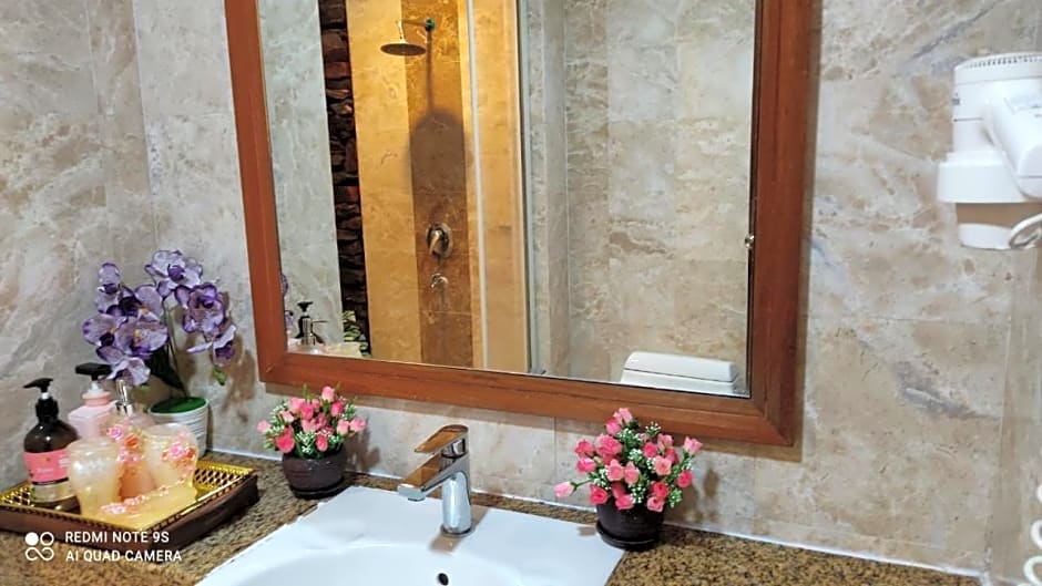 Villa Dalam Laut 580