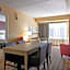 Comfort Inn & Suites St. Paul Northeast