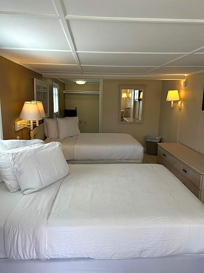 The Admiral Hotel/Motel