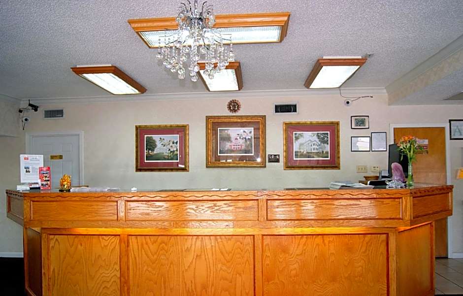 Red Carpet Inn - Natchez