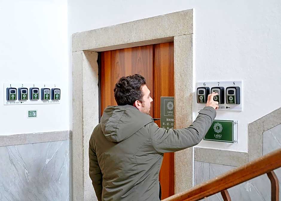 Lainez Rooms & Suites