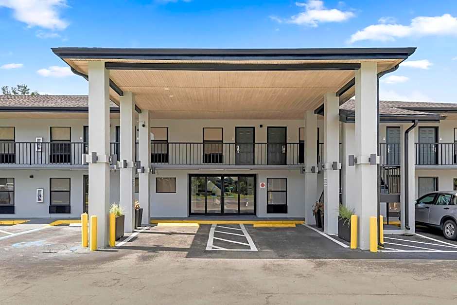 Clarion Pointe Alachua - Gainesville Area