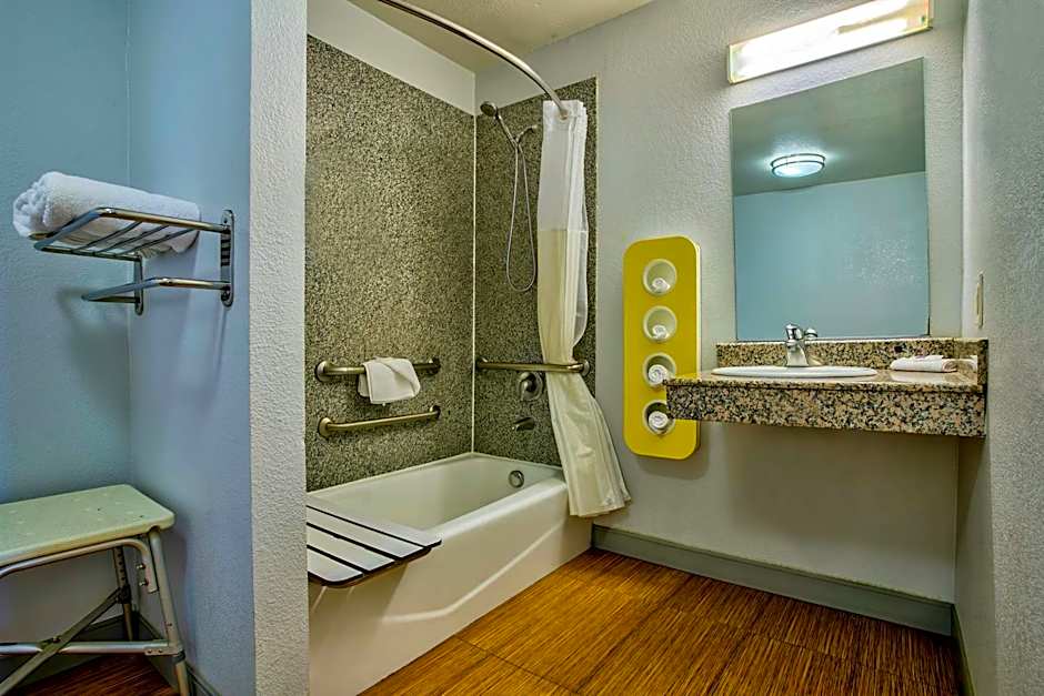 Motel 6-Menifee, CA