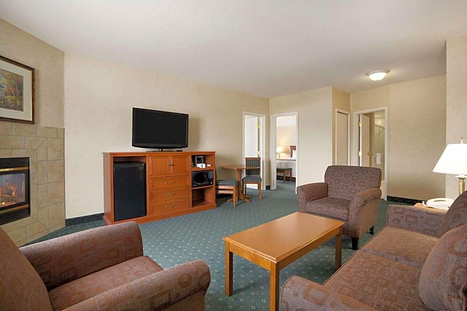 Travelodge by Wyndham Strathmore