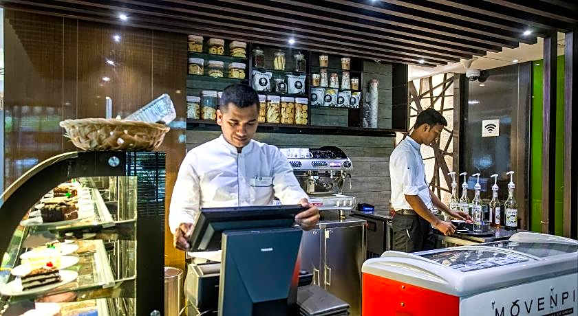 Best Western Plus Maple Leaf