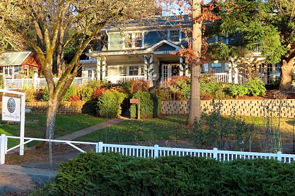 Terraluna Inn