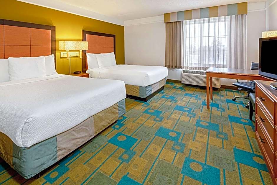 La Quinta Inn & Suites by Wyndham Salt Lake City Airport