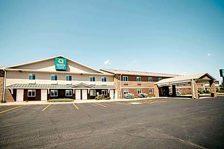 Quality Inn & Suites Watertown