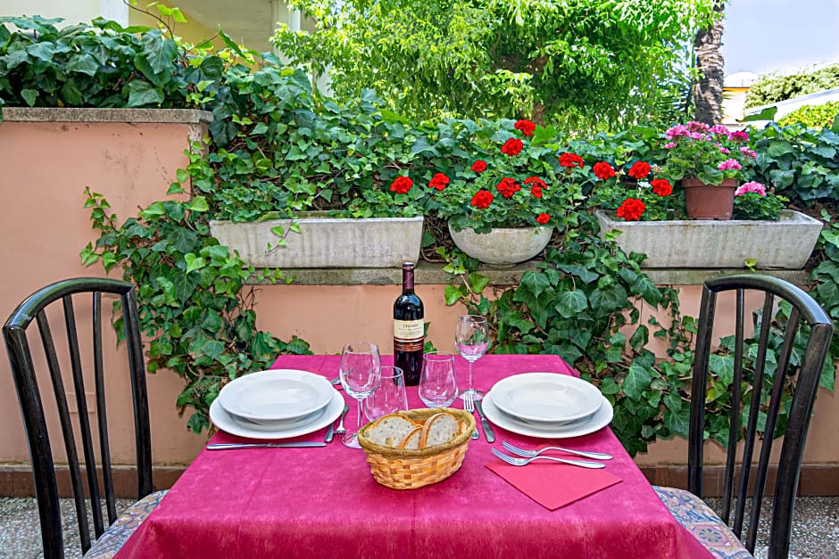Florentia Hotel