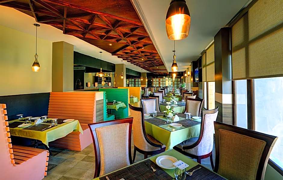 Udaan Clover Hotel & Banquets, Siliguri