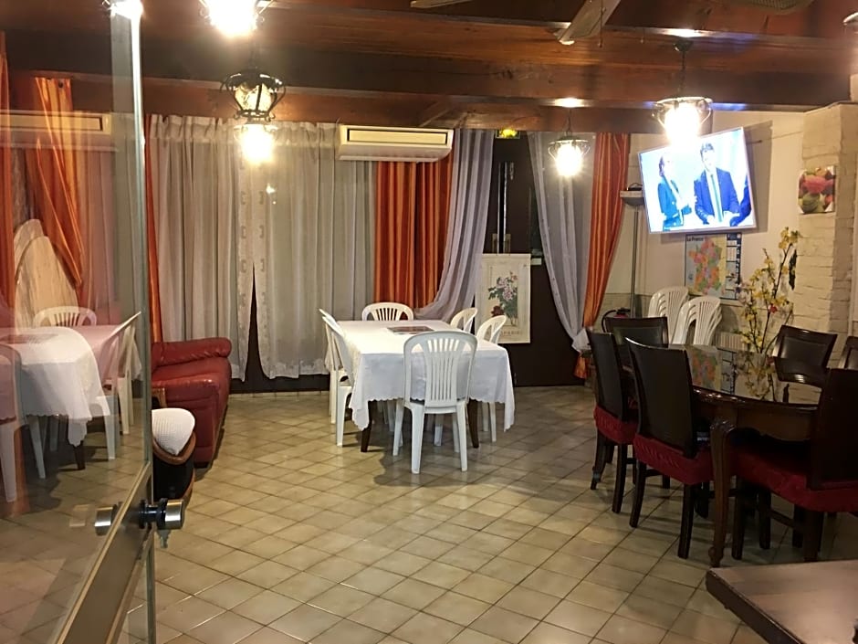 Hotel Paris Star