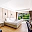 Combo Beach Hotel Samui
